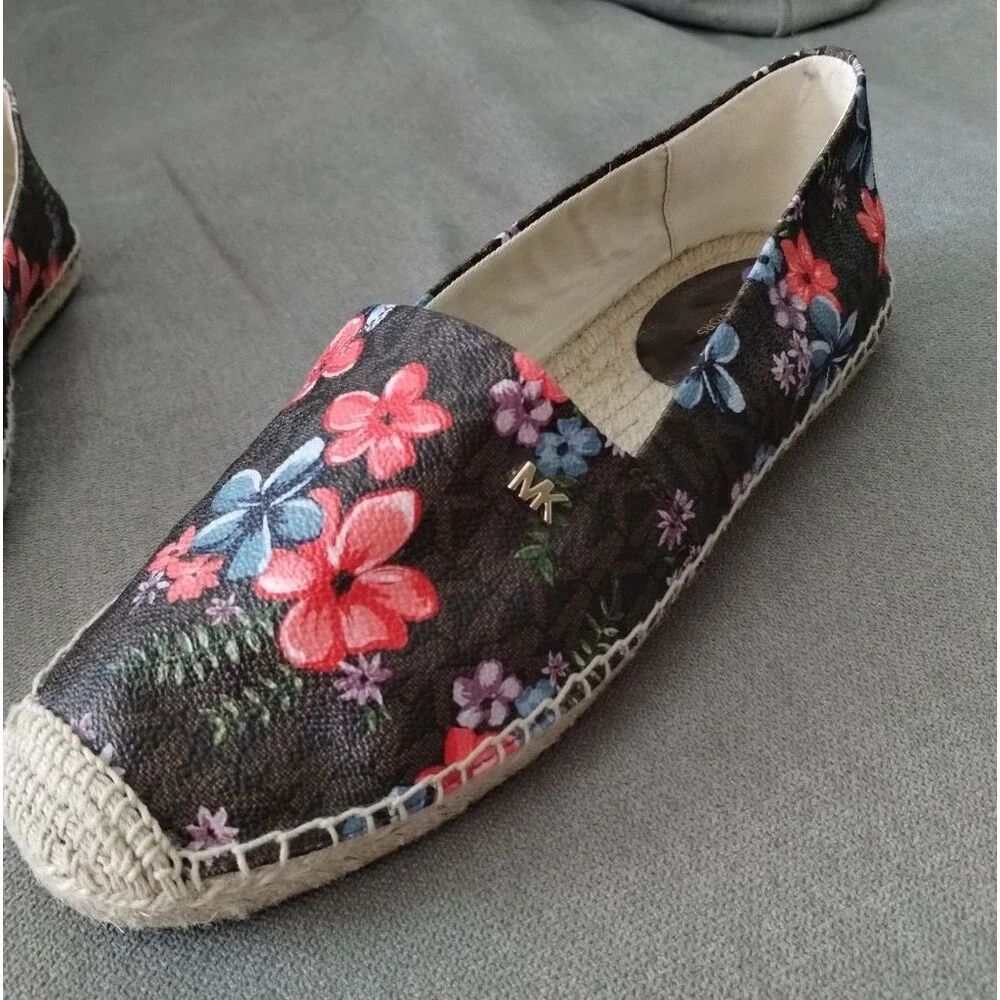 MICHAEL Michael Kors Kendrick Floral Espadrilles Size 8